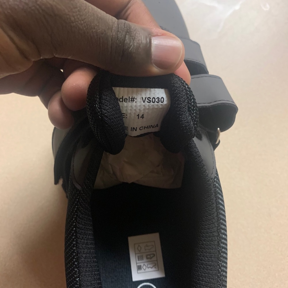 Size 14 black brand new lifting shoes $90.00